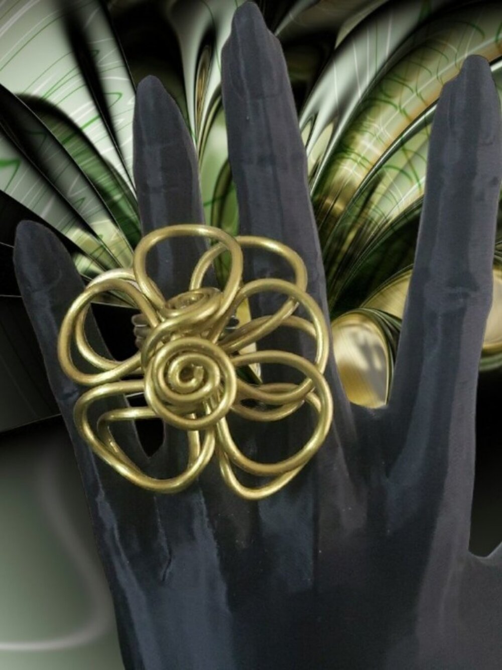 Bold Golden Lime Green Wire Flower Statement Ring ✨Size: 6.5✨ NWOT - Picture 2 of 12